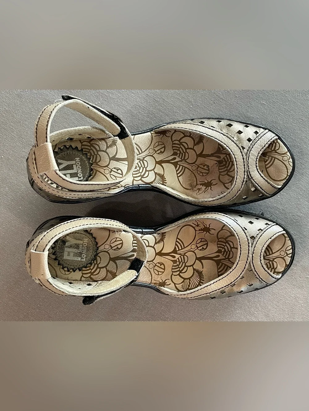 Fly London Yumo Pewter Silver Peep Toe Wedge Sandal 7.5/38